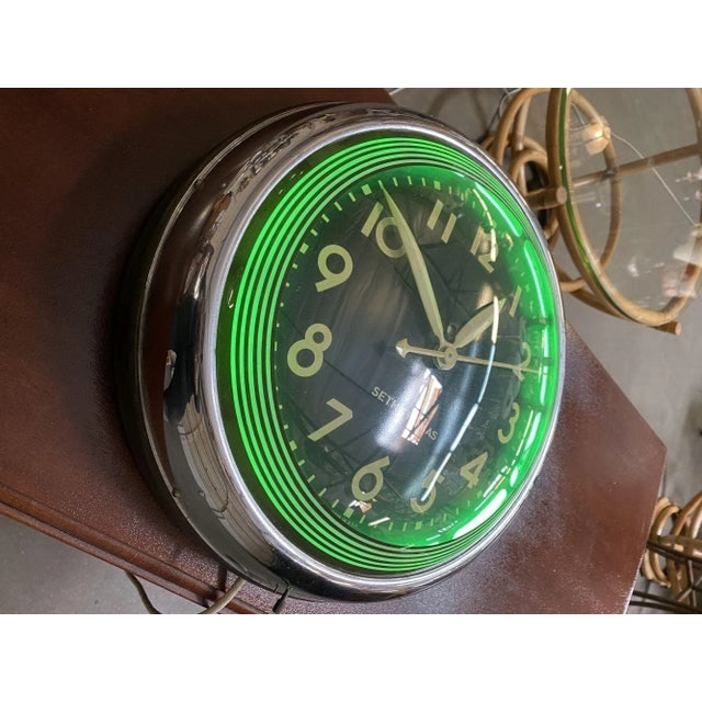 Chrome Art Deco "Chrono-Lite-12" 16" Commercial Neon Wall Clock by Seth Thomas, Circa 1940 - 6
