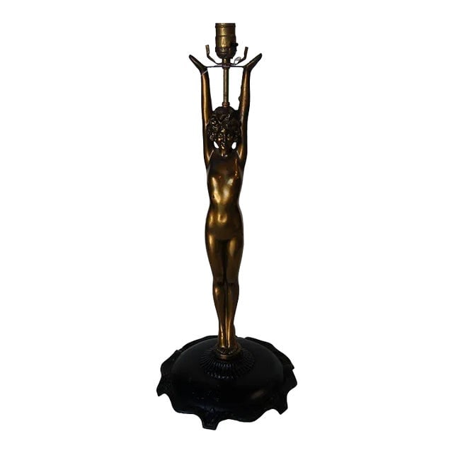 1930s Nuart Bronze Standing Figure Figure Accent Table Lamp: Title: 1930s Nuart Bronze Standing Figure Figure Accent Table Lamp Description: Beautiful Nuart standing figure bronze figure accent table lamp with outstretched arms on an ornate black metal base. Me