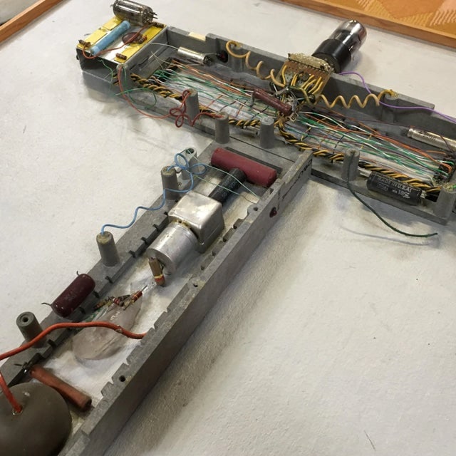 Abstract "Stations of the Cross" Untitled 3 Vacuum Tube Wall Sculpture by Pasqual Bettio - 2