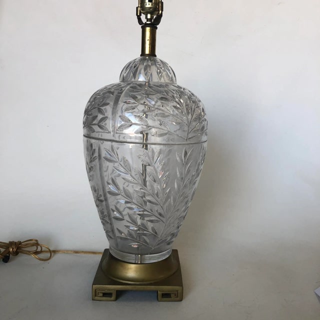 Mid Century Leaf Motif Cut Crystal Table Lamp Witth Brass Hardware - 7