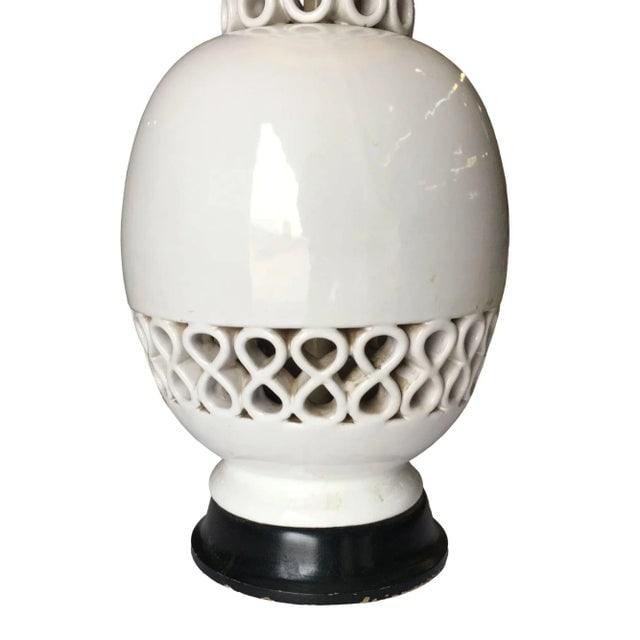 Large Mid Century Ceramic "Infinity" Table Lamp W/ Shade by James Mont - 8