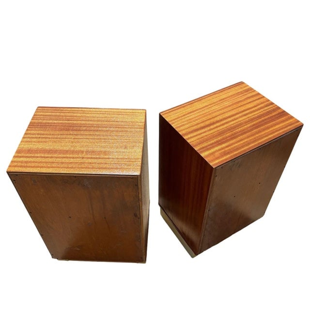Pair of 1950s Teak and Mahogany Mid Century Nightstands by Edward Wormley for Dunbar - 9