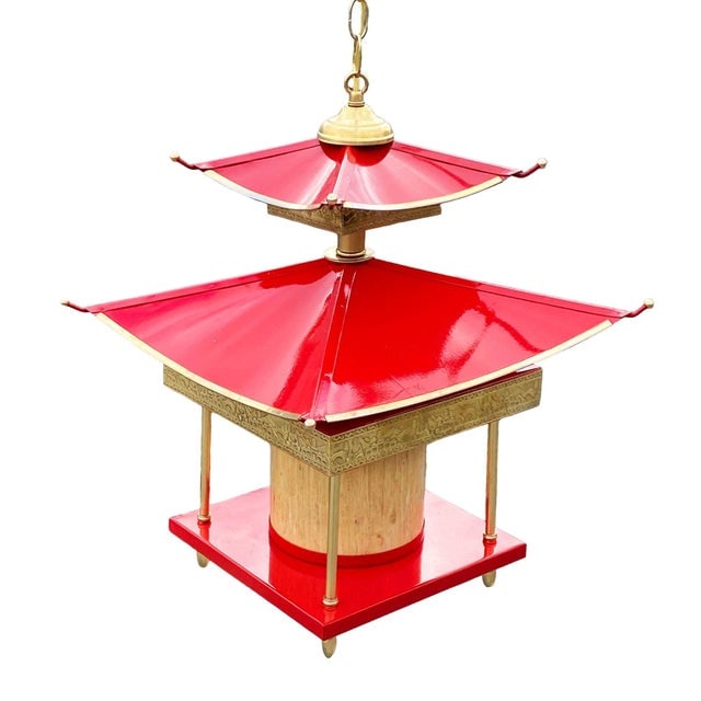 1950s Mid-Century Modern Pagoda Enameled Red Metal & Gold-Tone Tole Chinoiserie Chandelier - 5