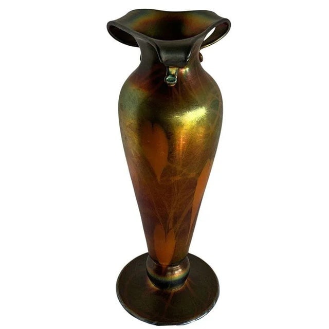 Early 20th Iridescent Handblown Heart & Vine Vase Set by Imperial - 2
