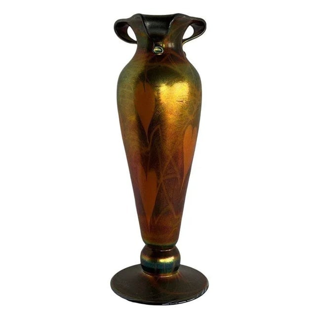 Early 20th Iridescent Handblown Heart & Vine Vase Set by Imperial - 3