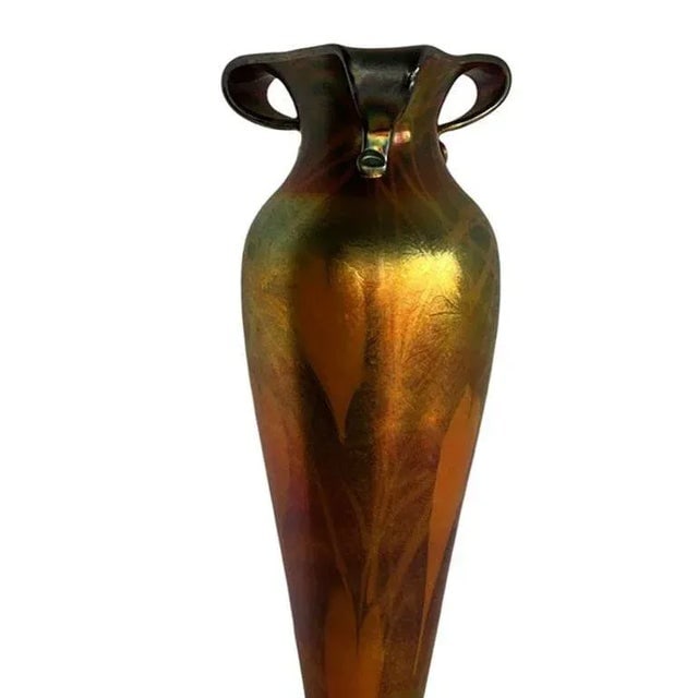 Early 20th Iridescent Handblown Heart & Vine Vase Set by Imperial - 4