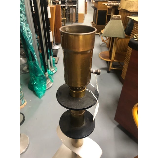 Mid Century Acrylic Sculptural Floor Lamp by Moss Lighting - 7