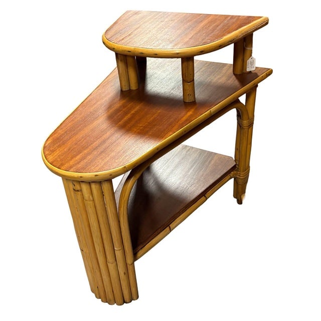 1950s Restored MCM Rattan & Mahogany 3-Tiered Vertically Stacked Rattan Wedge Table - 6