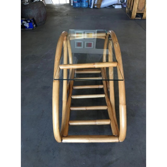 1950s Restored Single-Strand Glass Top "Grasshopper" Rattan Side Table - 4
