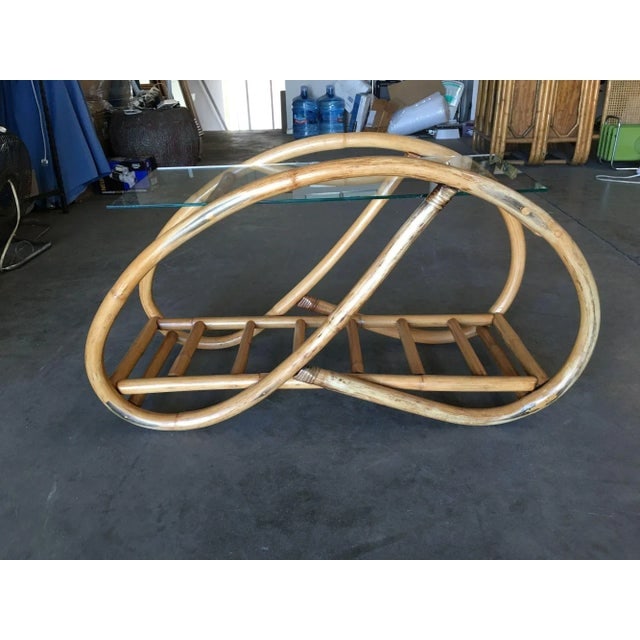 1950s Restored Single-Strand Glass Top "Grasshopper" Rattan Side Table - 5