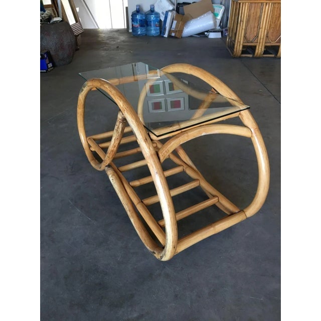 1950s Restored Single-Strand Glass Top "Grasshopper" Rattan Side Table - 8