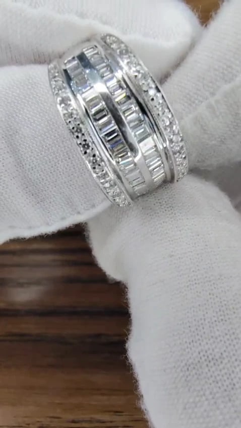 1.70ct Natural Baguette and Rounds Diamonds Band 18 Karat 4-row sandwich deck *v - 2