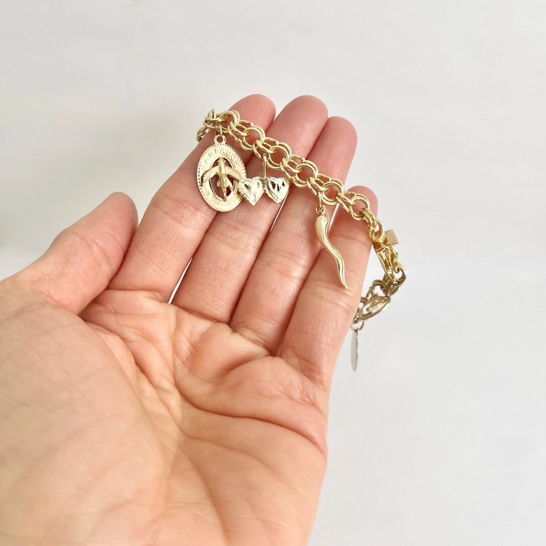 Vintage Scorpio Libra Italian Horn Charm Bracelet 14K Yellow Gold, 22.88 Grams - 5