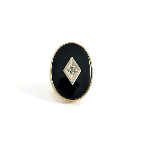 Vintage Oval Black Onyx Diamond Pin Tie Tack 14K Yellow Gold, 1.59 Grams: Vintage Oval Black Onyx Diamond Pin Tie Tack 14K Yellow Gold, 1.59 Grams This is a classic versatile piece that can be worn as a tie tack, lapel pin, brooch, scarf or hat pin. Please let us know if yo