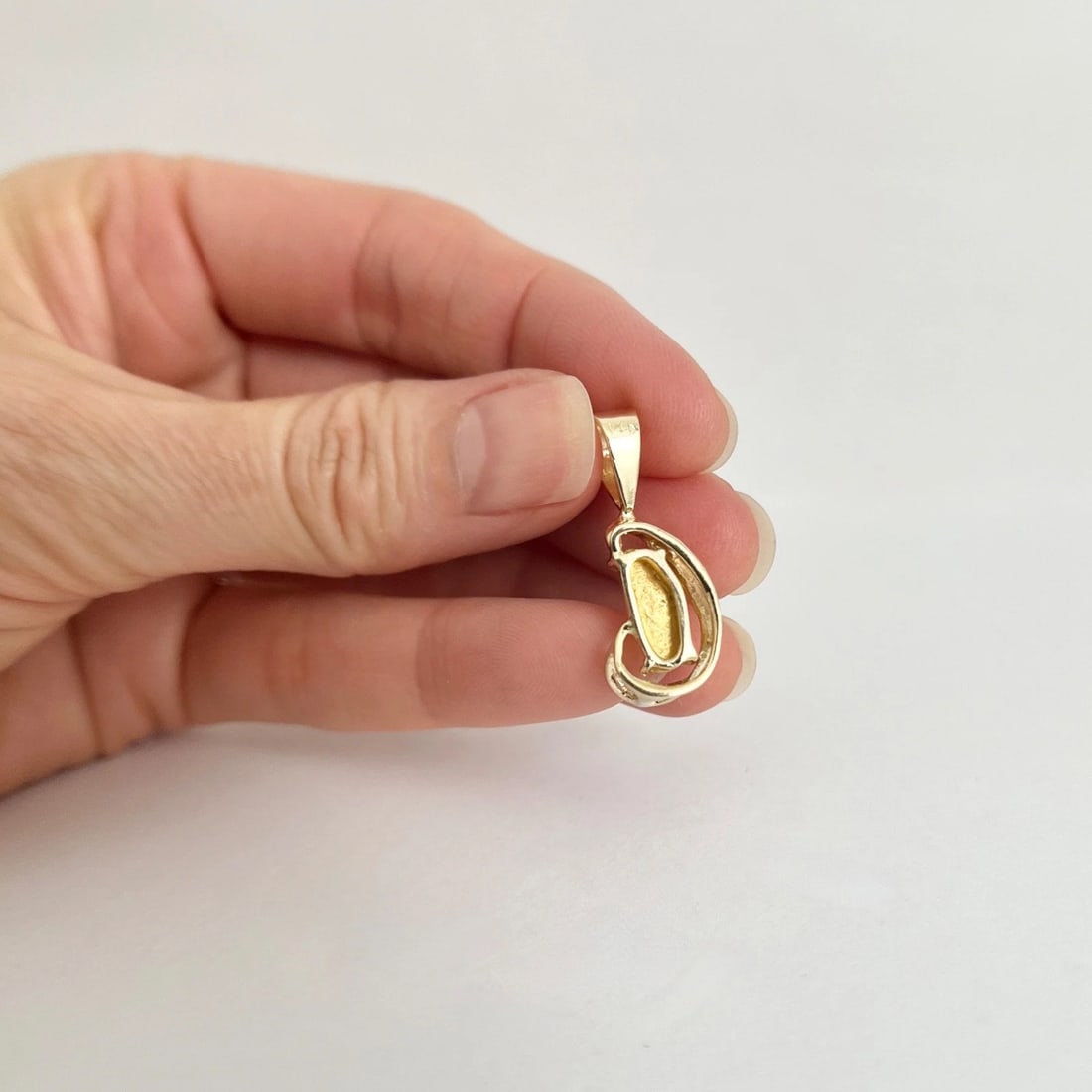 Vintage Asymmetrical Gold Nugget Charm Necklace Pendant 14K Yellow Gold, 3.43 Gr - 6