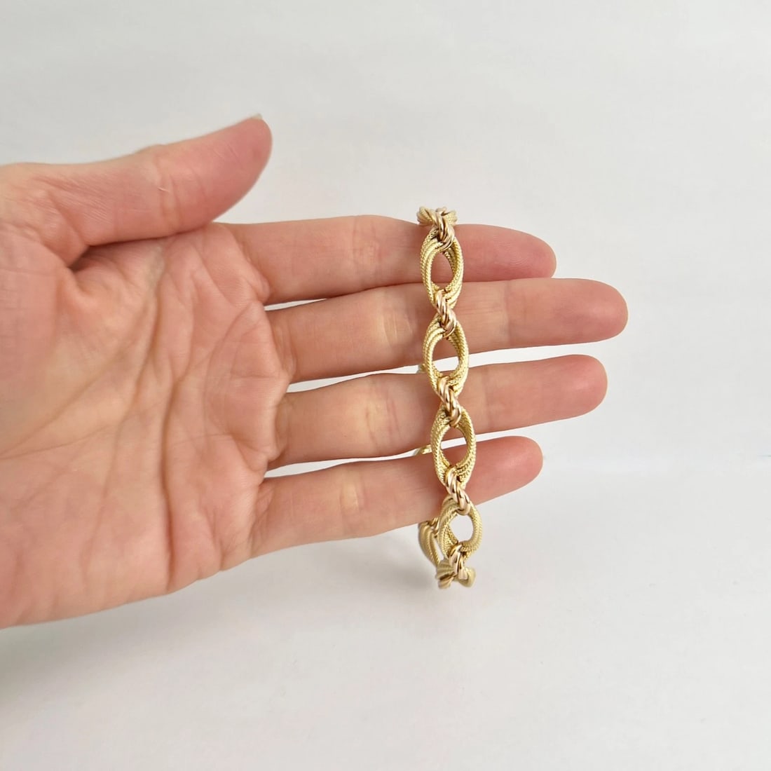 Vintage Italian Two-Tone Oval Chain Bracelet 18K Yellow Rose Gold, 14.99 Grams - 3