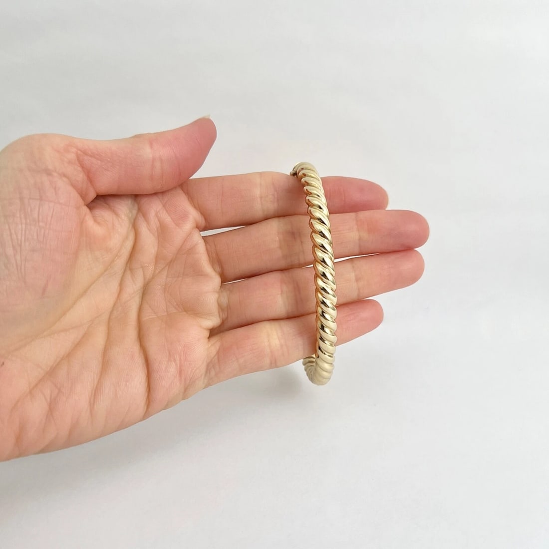 Vintage Italian Twisted Rope Bangle Bracelet 14K Yellow Gold, 32.36 Grams - 3