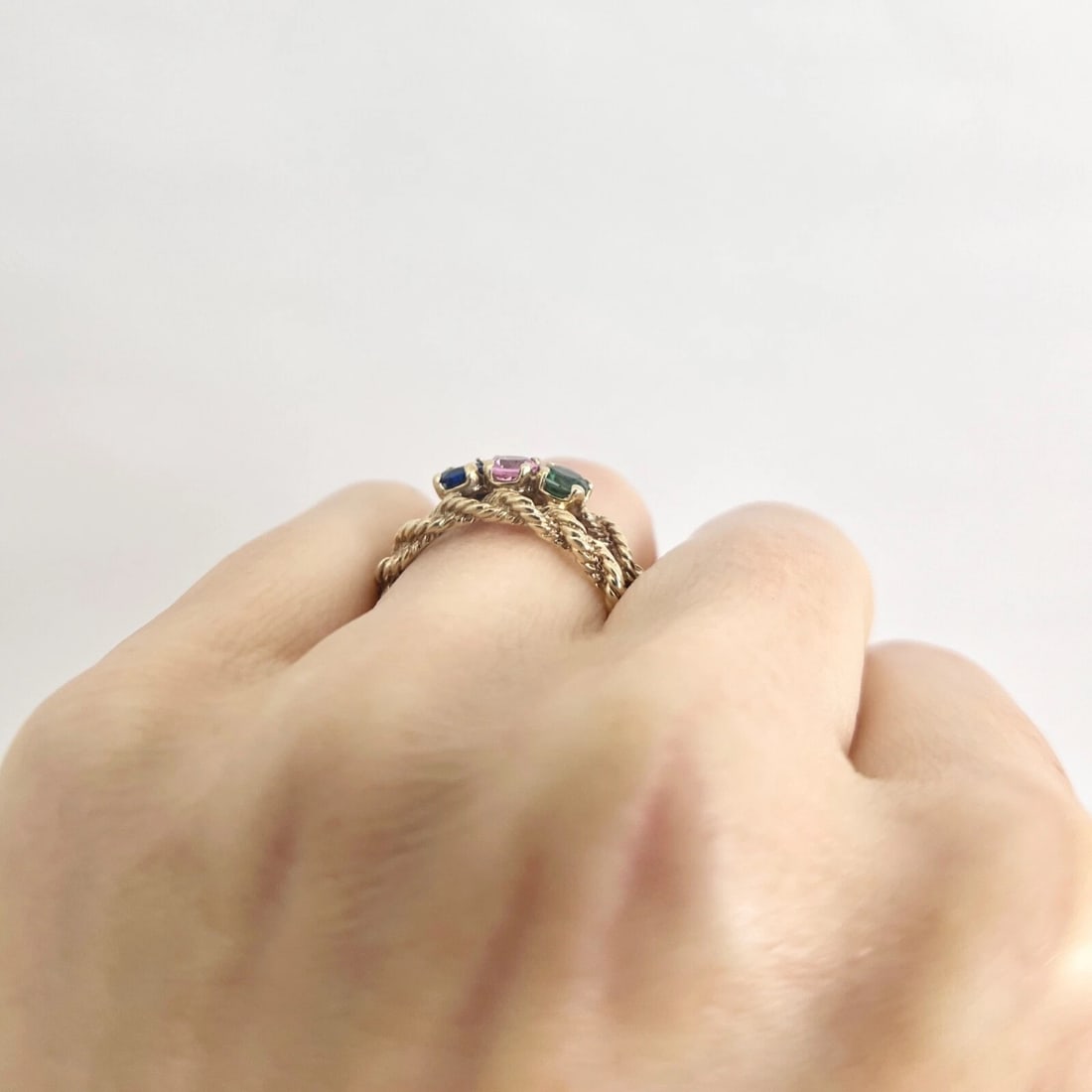 Vintage 3-Stone Multicolor Simulated Sapphire Rope Ring 14K Yellow Gold, 4.42 Gr - 6