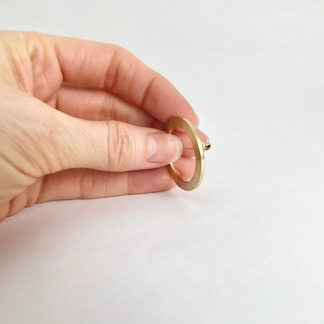 Vintage 1960's Circle of Life Brooch Pin 14K Yellow Gold, 2.97 Grams - 6