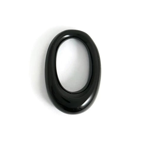 Vintage 1960's Mod Black Lucite Oval Necklace Pendant, 5.87 Grams: Vintage 1960's Mod Black Lucite Acrylic Oval Necklace Pendant, 5.87 Grams This is such a unique pendant. Please let us know if you have any questions. Circa: 1960's Material: black lucite Weight: