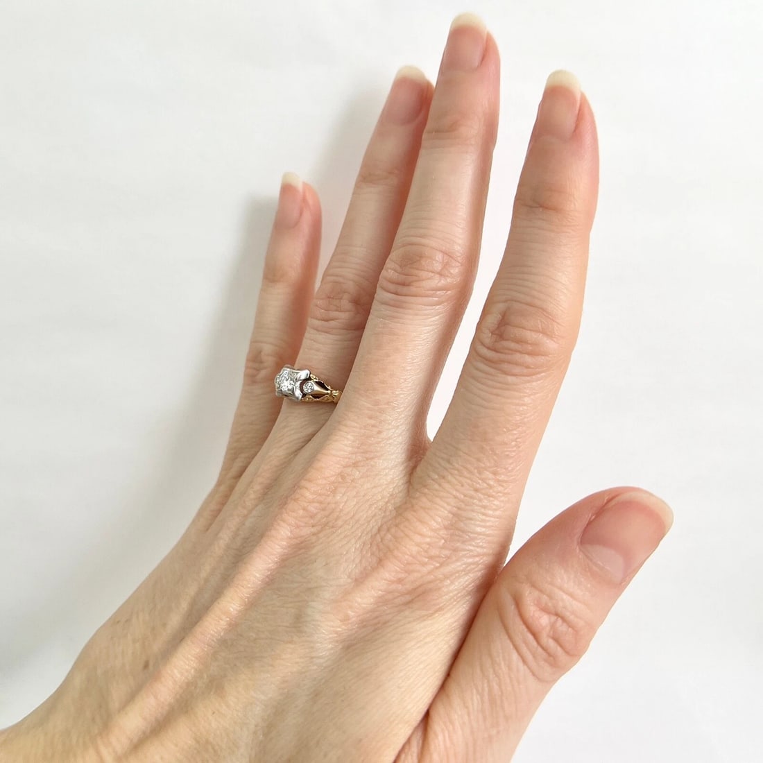 Vintage 1940's Two-Tone Diamond Engagement Ring 14K Yellow Gold 1.68 Grams - 4