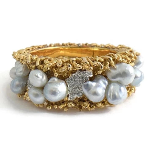 Vintage Silver Baroque Pearl Diamond Bangle Bracelet 14K Yellow Gold, 173 Grams: Vintage Silver Baroque Pearl Diamond Bangle Bracelet 14K Yellow Gold, 173 Grams This is a gorgeous vintage 1950's - 1960's bangle bracelet that will make a statement. Please let us know if you have an