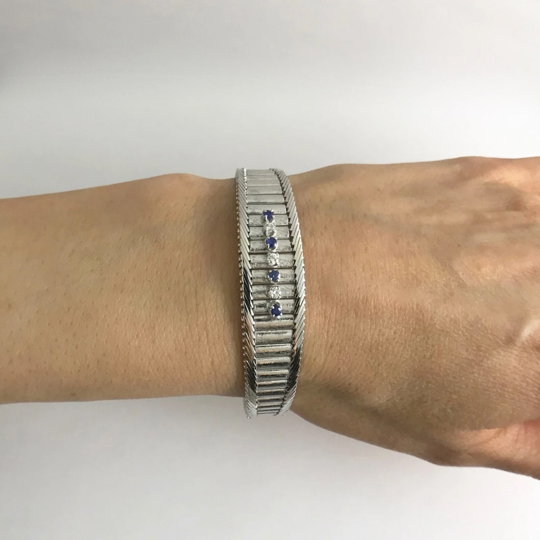 Vintage Blue Sapphire Diamond Wide Flex Bracelet 14K White Gold, 32.22 Grams - 4