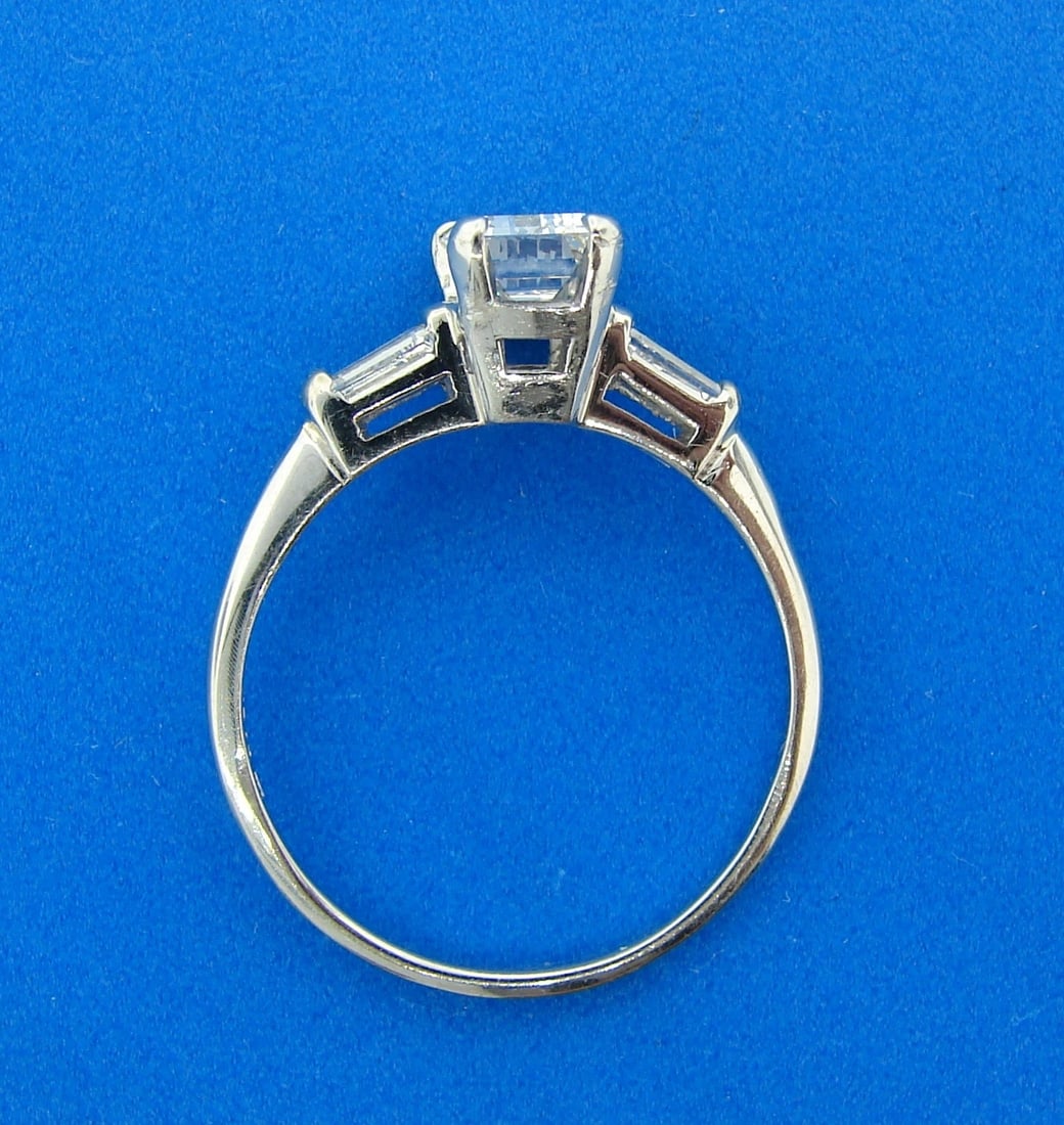 0.98-ct DIAMOND PLATINUM RING F VVS2 GIA - Her Answer YES! - 4