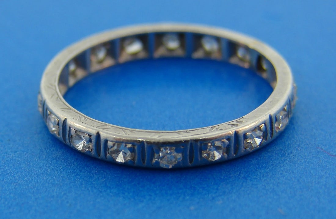 Diamond Platinum ETERNITY BAND Ring Size 4.5 Sizable Classy Timeless Art Deco - 3