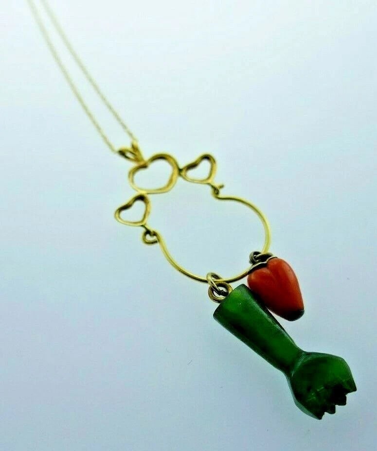 VINTAGE 14k Yellow Gold, Coral & Jade Figa & Heart Motif Necklace - 3