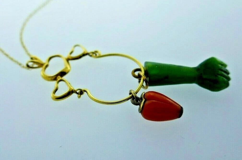 VINTAGE 14k Yellow Gold, Coral & Jade Figa & Heart Motif Necklace - 4