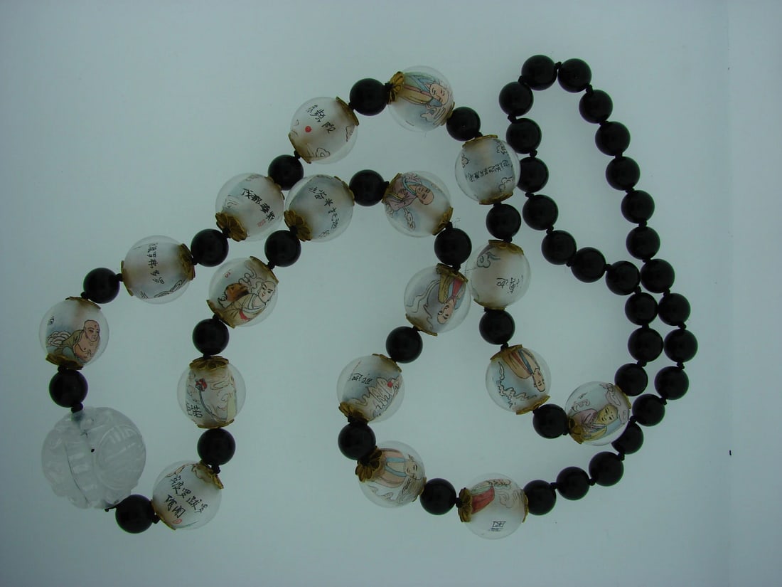 CHINESE BEAD NECKLACE PAINTINGS INSIDE BLACK WHITE NECKLACE - 4