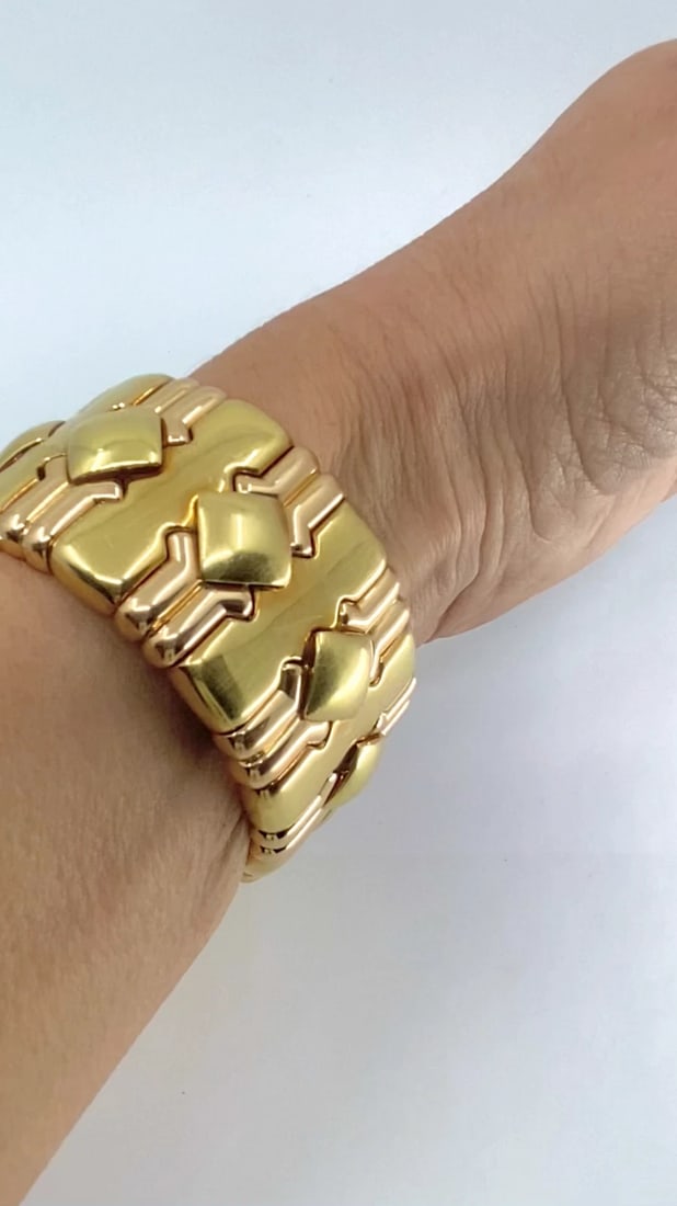 Chopard 18k Gold Multicolor Flexible Diamond Pave Cuff Bracelet, 1970s - 2