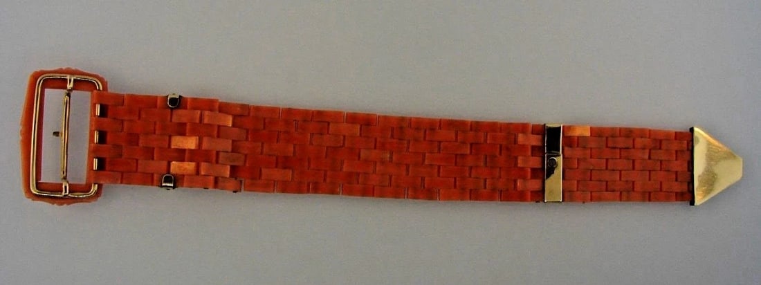 RARE 10k Yellow Gold & Coral Buckle Bracelet Vintage - 4