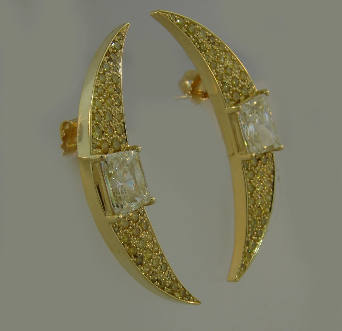 Vintage Yellow Diamond Gold Creschent EARRINGS 1980s - 3