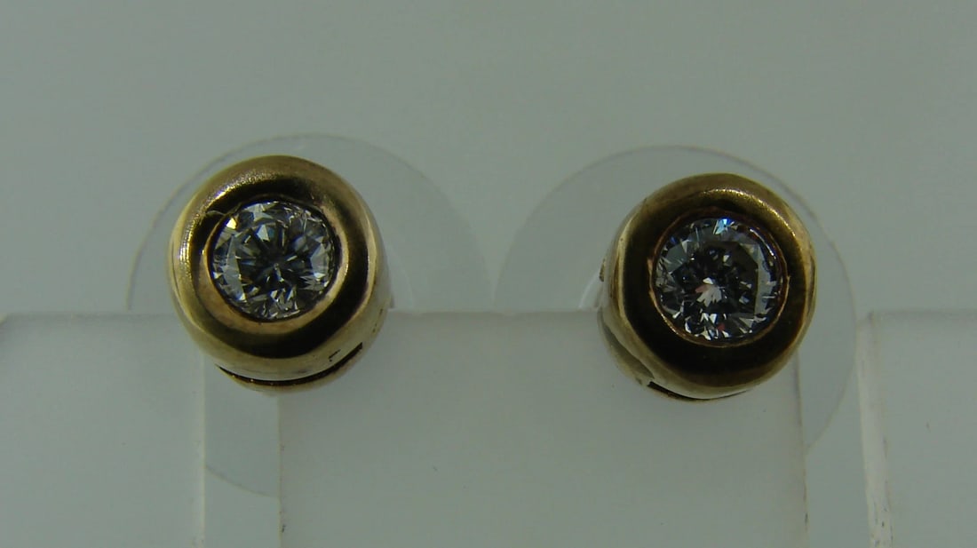 Chic ROUND DIAMOND YELLOW GOLD STUD EARRINGS STUDS Perfect Gift - 2