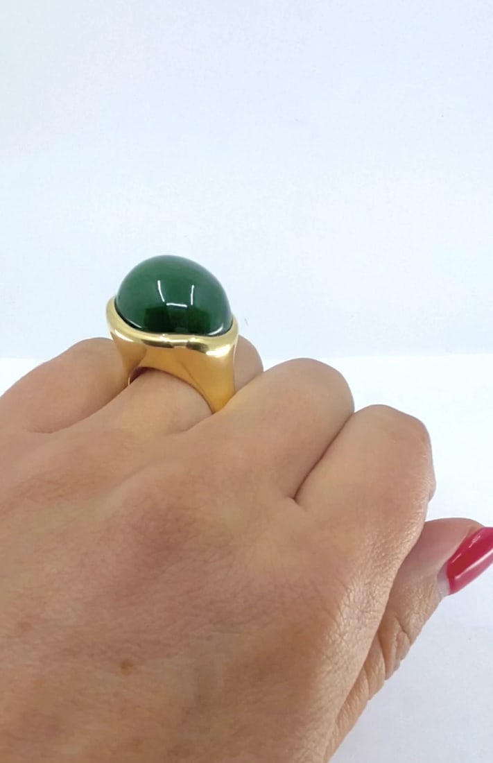 Tiffany & Co. Elsa Peretti 18k Gold Jade Cabochon Dome Ring - 2