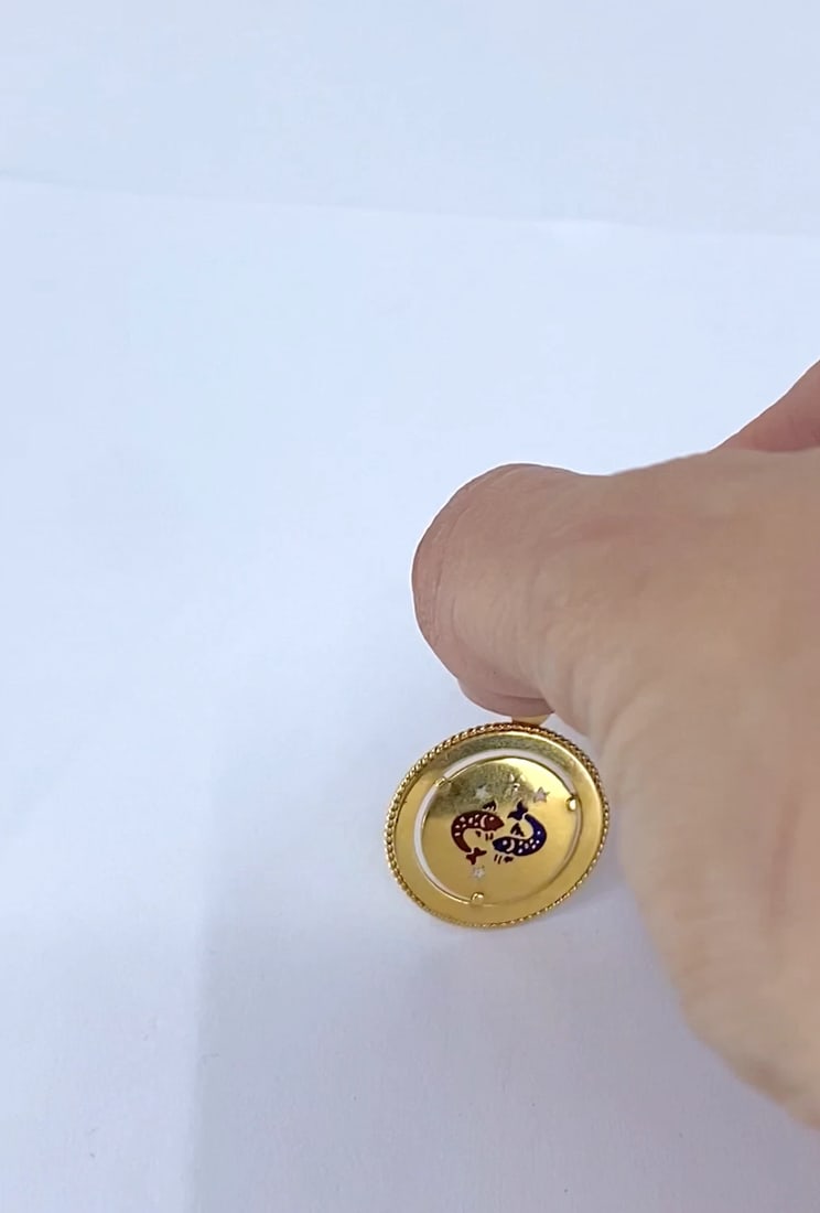 Vintage UnoAErre 18k Gold Enamel Pisces Zodiac Pendant Charm - 2