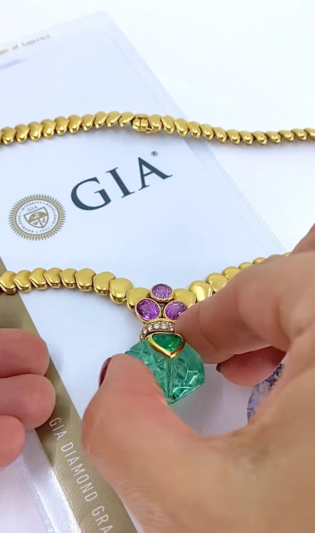 Andre Vassort 18k Gold Colombian Emerald Heart Necklace Sapphire Diamond GIA - 2