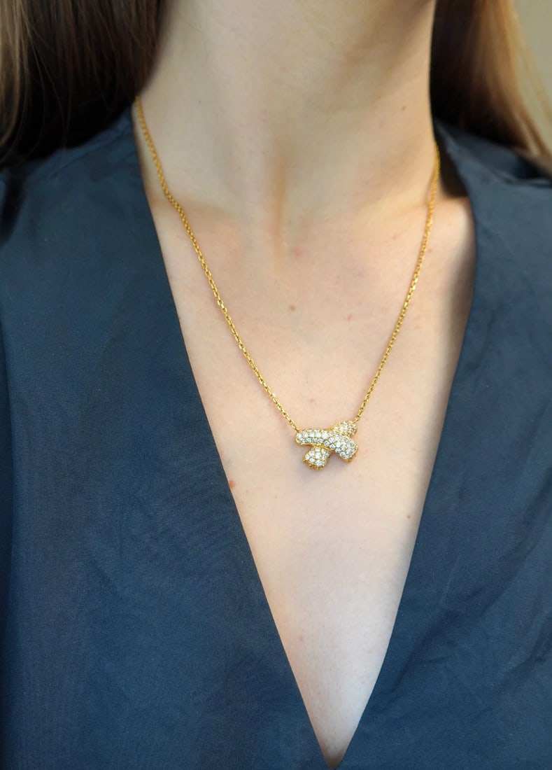 Vintage Fred Paris 18k Gold Diamond Ribbon Necklace - 11