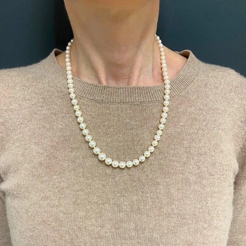 Vintage Graduated Pearl Necklace 18k Gold Clasp - 3