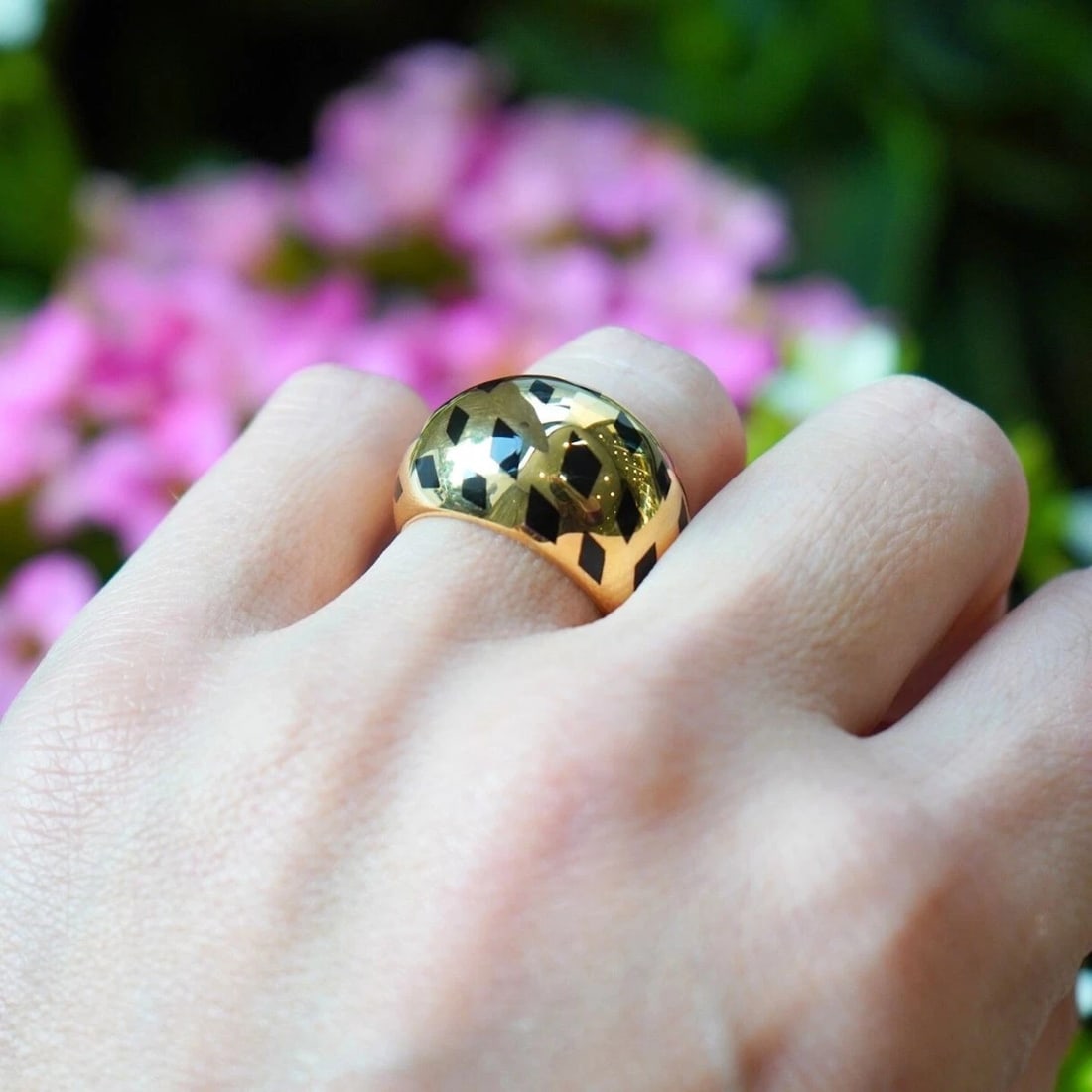 Vintage Cartier Panthere 18k Gold Enamel Bombe Dome Ring - 3