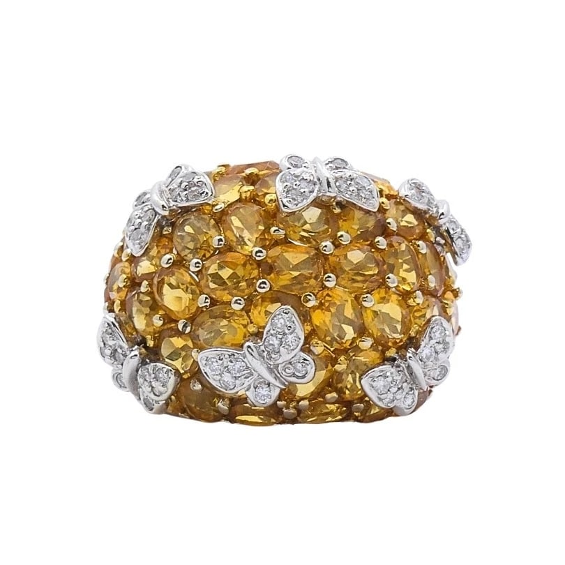 14k White Gold Citrine Diamond Butterfly Dome Ring: Title: 14k White Gold Citrine Diamond Butterfly Dome Ring Description: ES AOOO Product details: CIRCA: 1980s MATERIALS: 14k Gold GEMSTONE: Citrine, Diamond WEIGHT: 12.3 Grams MEASUREMENT: Top - 13/16"