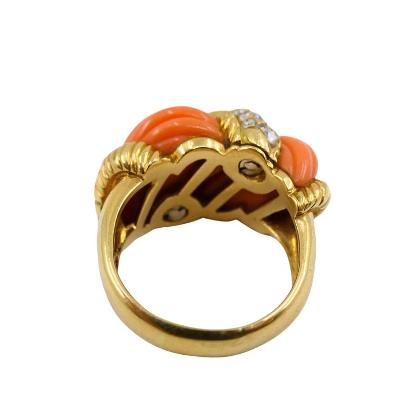 Vintage Coral Ring 18k Gold Diamond - 5