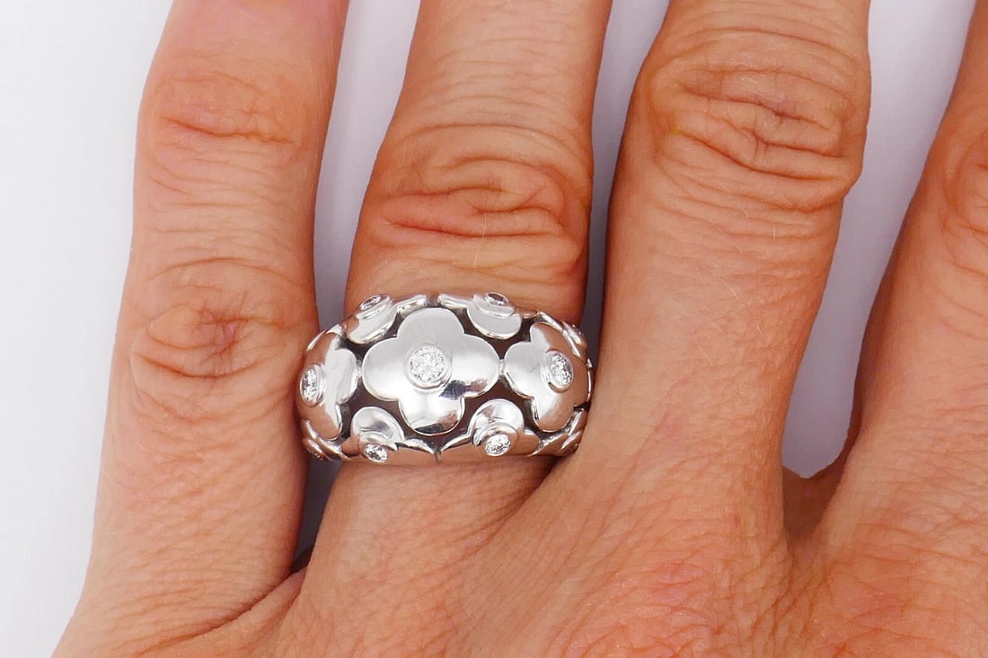 Van Cleef & Arpels Alhambra Ring White Gold Diamond - 3