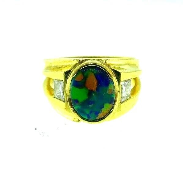 MODERN 18k Yellow Gold, Diamond & Opal Ring Designer: Title: MODERN 18k Yellow Gold, Diamond & Opal Ring Designer Description: DK Modern Designer 18k Yellow Gold, Diamond & Opal Ring ? This is a must for a collector. The weight is 8.68 grams. The height 