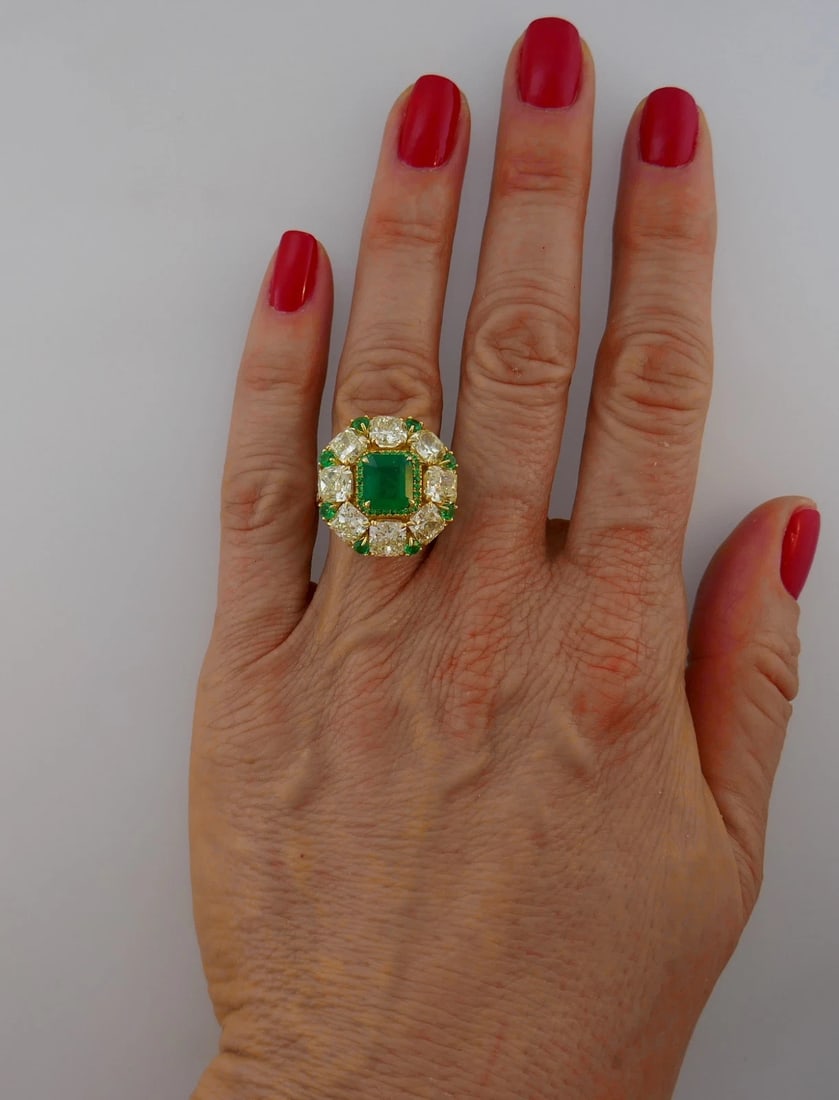 2.24-ct Emerald 8.28cts Diamond Yellow Gold RING Cocktail Chic - 3
