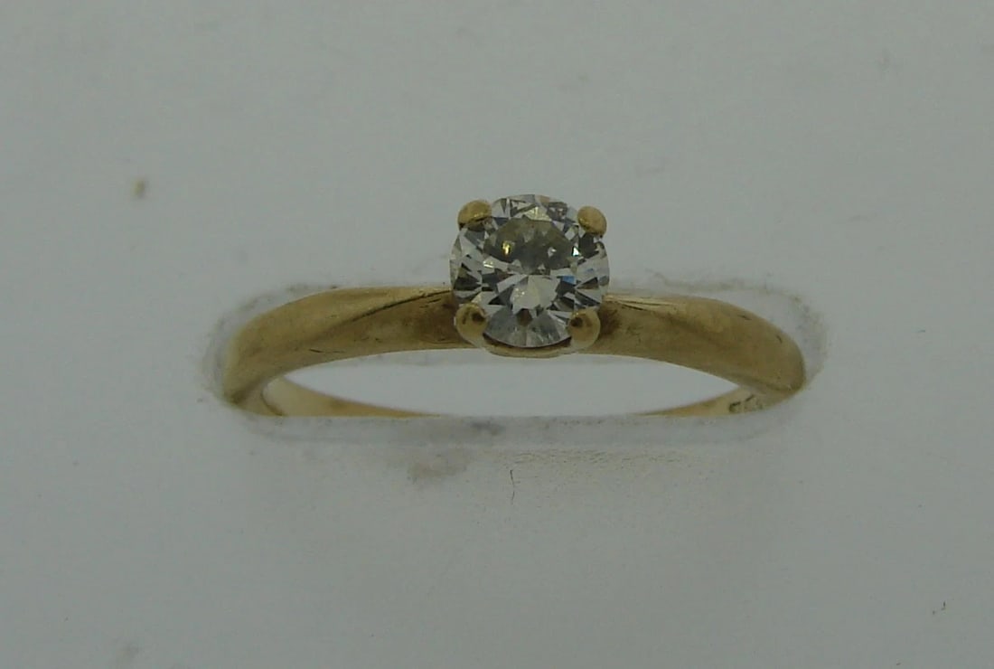 Timeless DIAMOND YELLOW GOLD SOLITAIRE RING Feminine Delicate Classy - 2