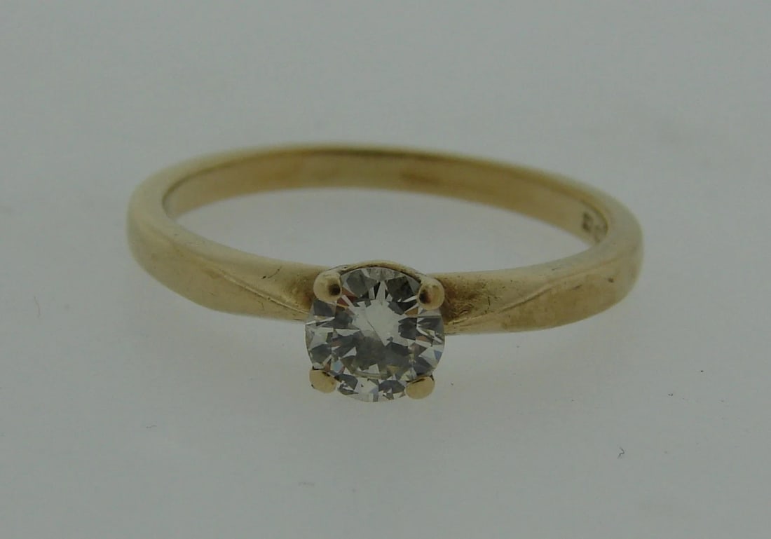 Timeless DIAMOND YELLOW GOLD SOLITAIRE RING Feminine Delicate Classy - 4
