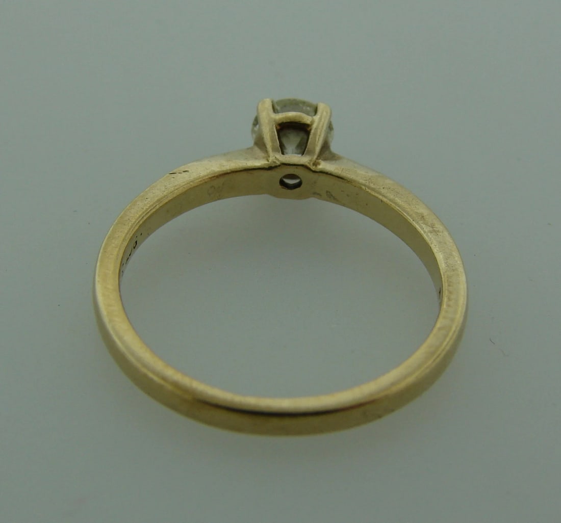 Timeless DIAMOND YELLOW GOLD SOLITAIRE RING Feminine Delicate Classy - 7